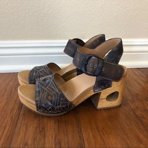 NWOT Dansko Cutout Heels in Distressed Leather